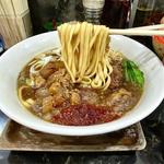 辛ニンニク牛汁そば(群青)
