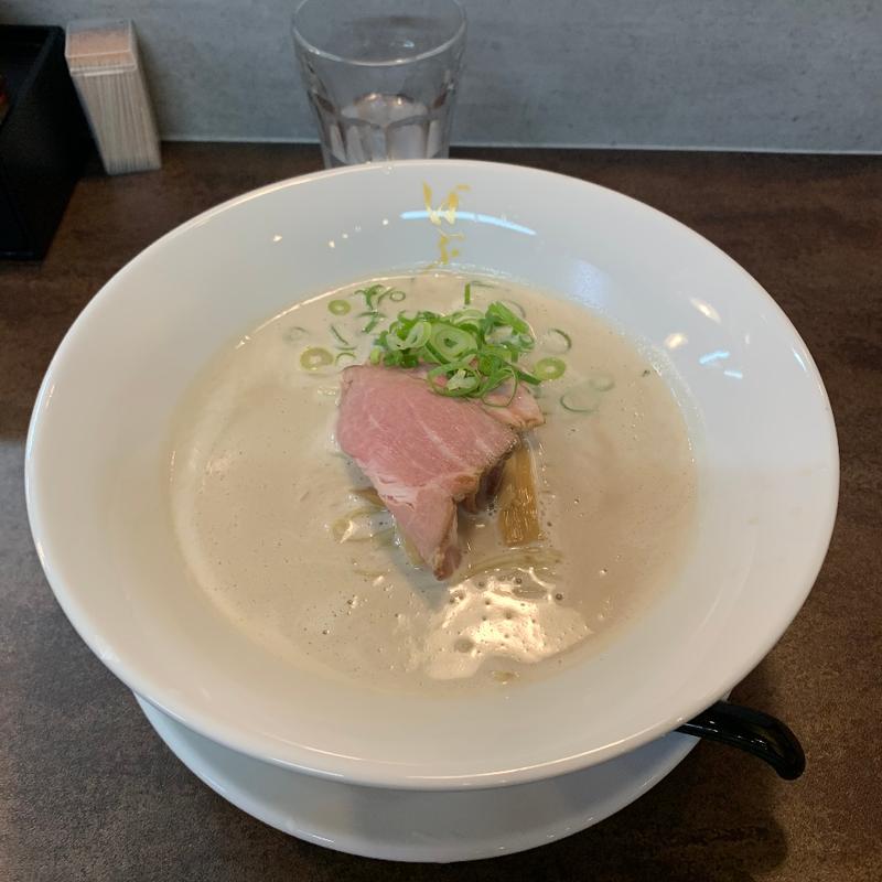 濃厚豚白湯らぁめん(豚白湯らぁめん ばぶる)