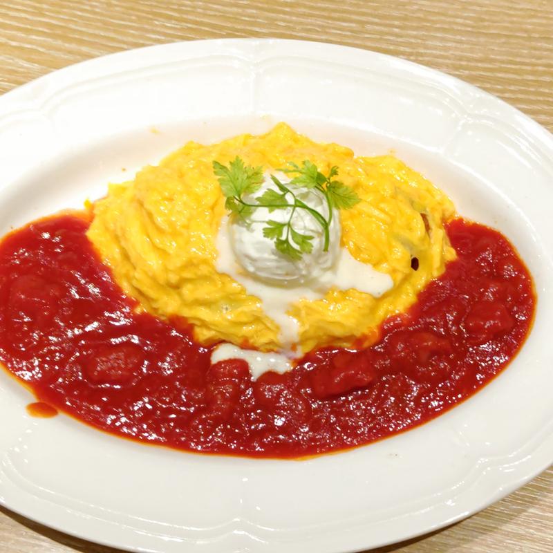マスカルポーネチーズのトマトソースオムライス(ダッキーダック 港南台バーズ店)