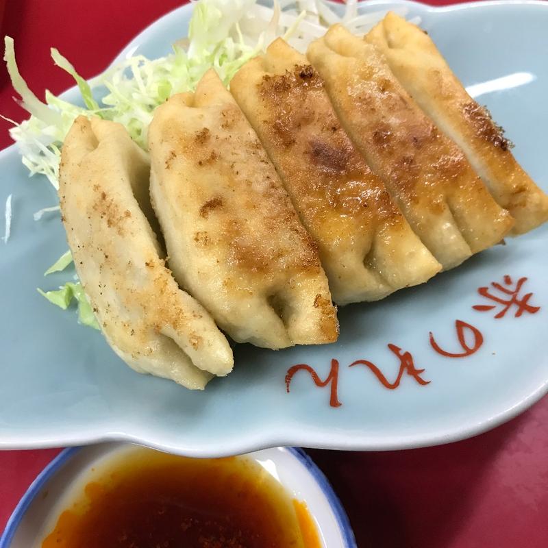 ぎょうざ(餃子 赤のれん)