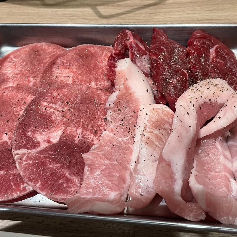 よくばりランチ(日暮里食肉問屋 焼肉おもに亭 越谷レイクタウン店)