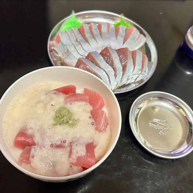 まぐろ山かけ丼＋ぶりの刺身(ベルクス 東墨田店)