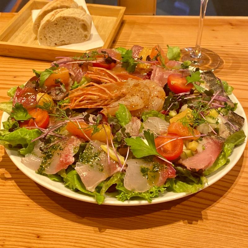 海の幸のカルパッチョ(海鮮 地中海料理 MERAKI RIVERET)