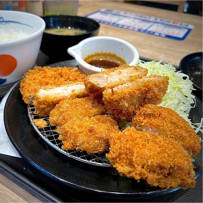 ロースかつ＆角煮かつ(2枚)定食(松屋 狛江店)