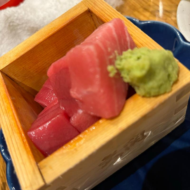 まぐろぶつ(大衆酒場 まる富)