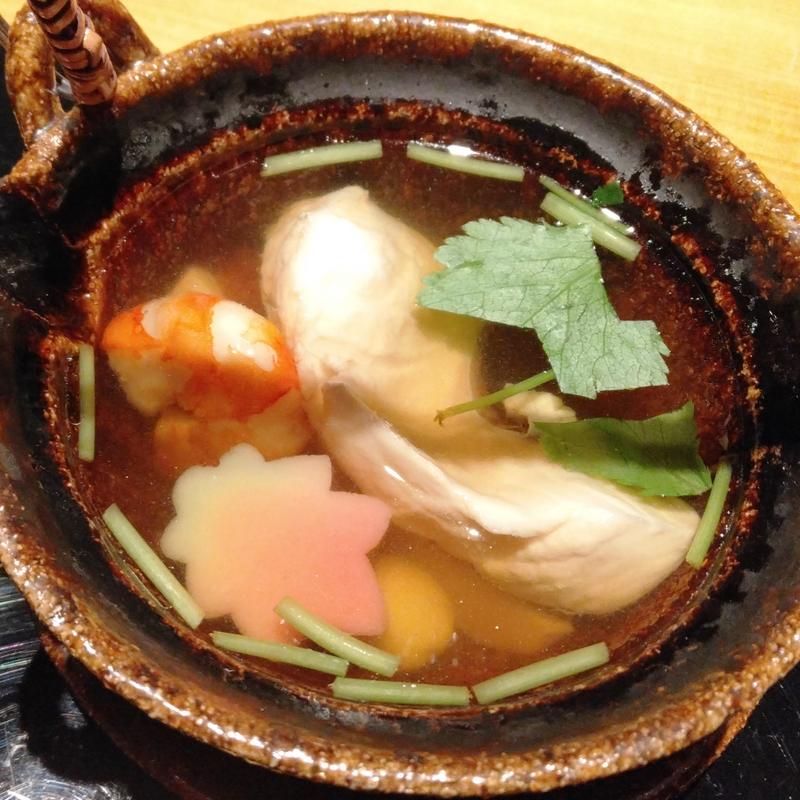 松茸の土瓶蒸し(伊豆の旬 やんも 丸の内店 （いずのしゅん やんも）)