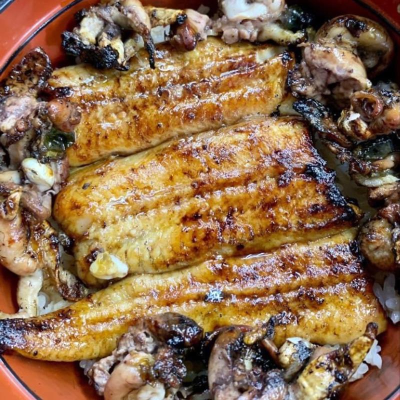 豪華スペシャル鰻肝丼(うな正)