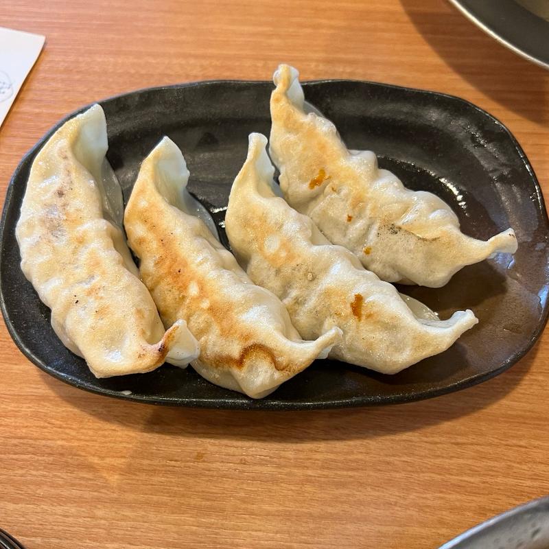 餃子(4こ)(磨きの町のラーメン屋 味我駆 （ミガク ）)