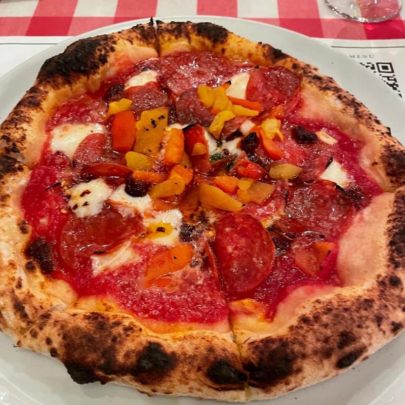 ピッツァカラブレーゼ(カルミネ（Cucina Italiana CARMINE）)