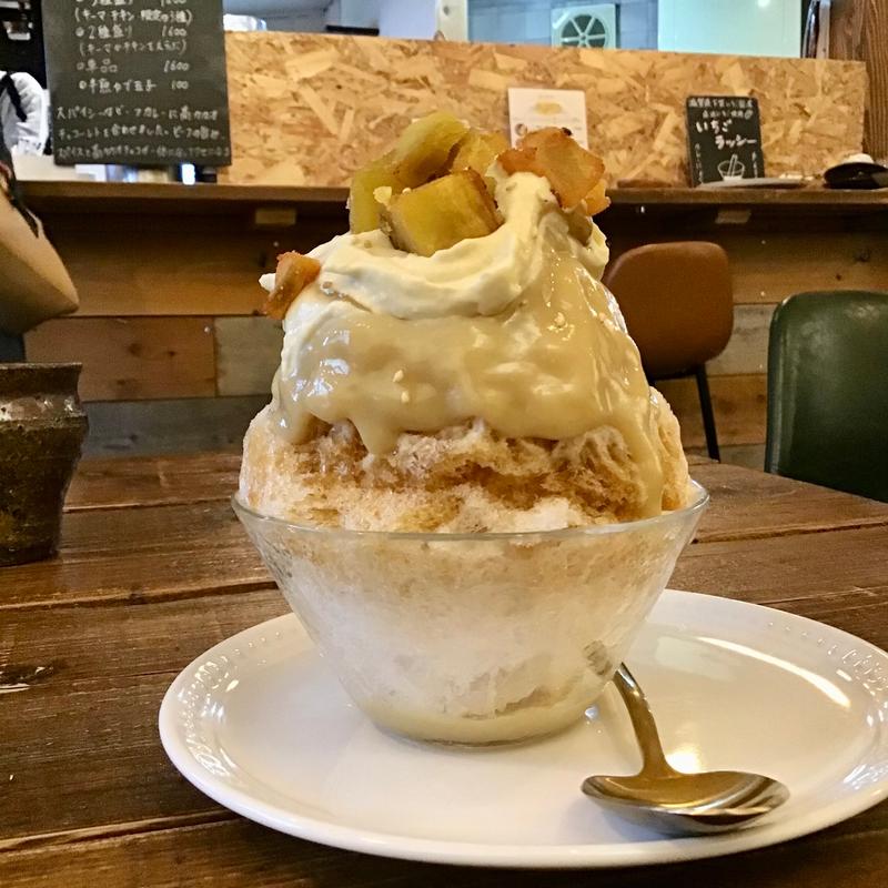 さつまいも氷(こっそりカレー)