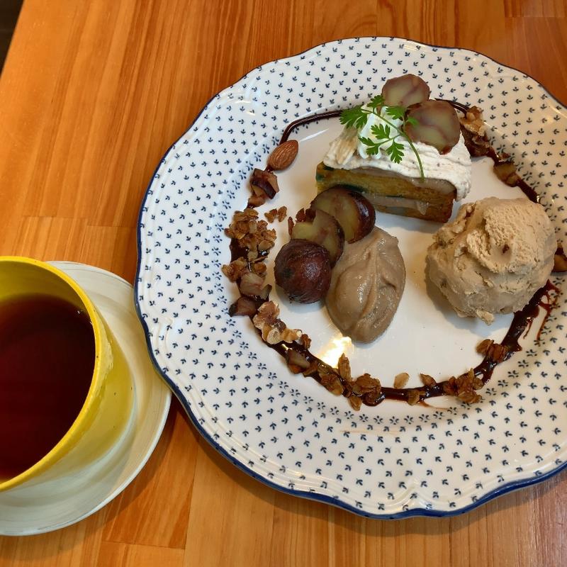 秋のスイーツプレート(ドリンク付)(カフェはなはな)