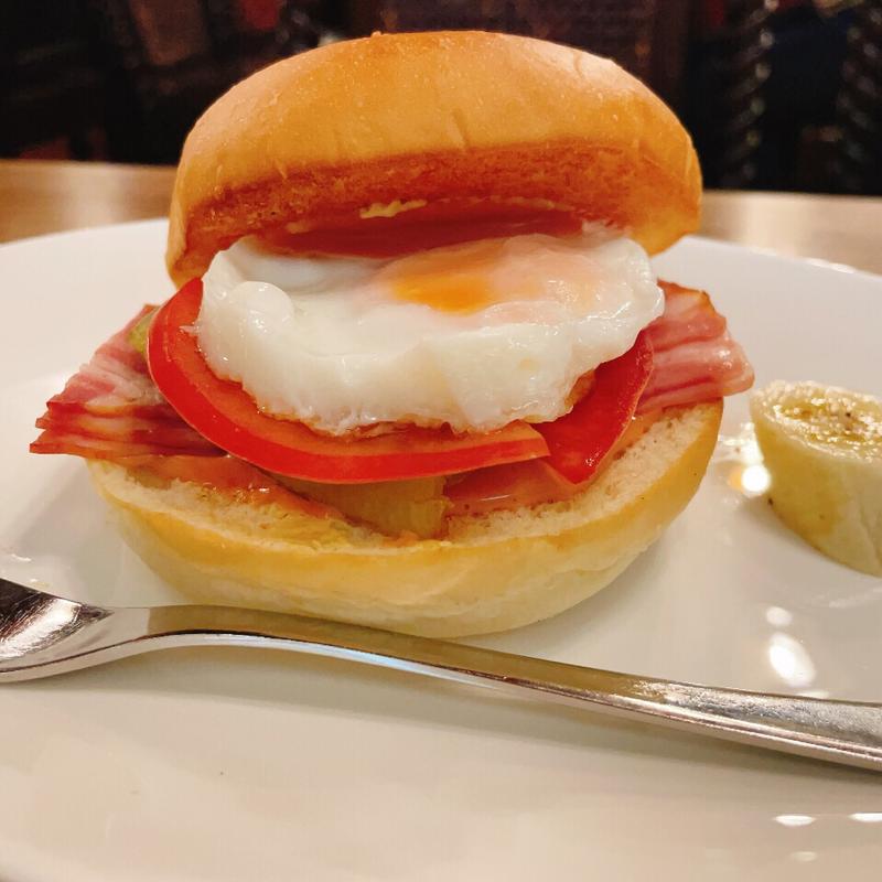 モーニング　日替りセット(ニューYC)