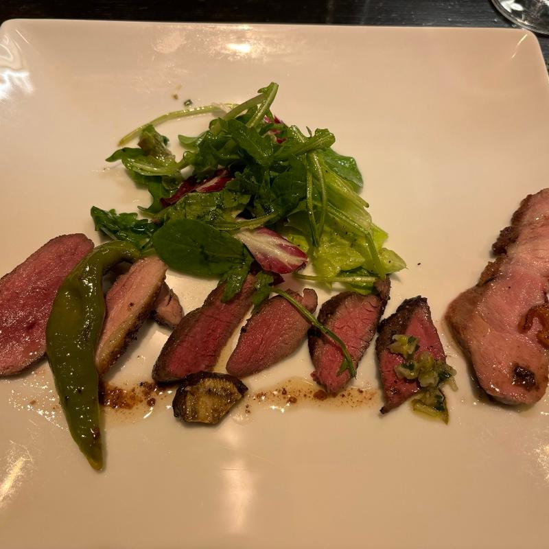 肉のステーキ(ワインバー ロッシ（WINEBAR Rossi）麹町)