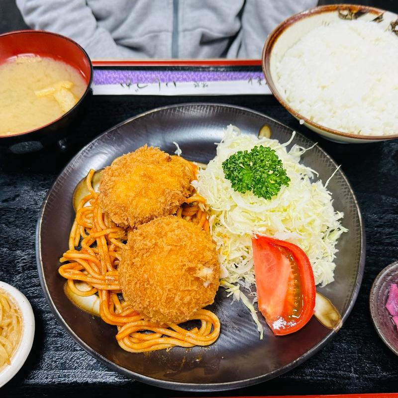 カニクリームコロッケ定食(味処いしづか )