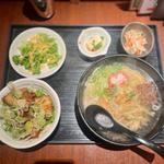 角煮ミニ丼と沖縄そばセット