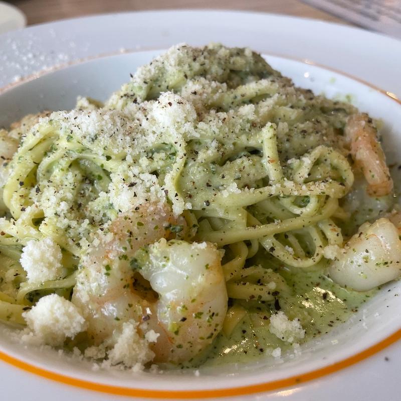 エビのバジルクリーム(チェリーナ邸 北浜・淀屋橋店)