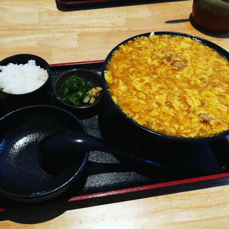 鶏卵カレーうどん（小ごはん付き）(うどん居酒屋 江戸堀)