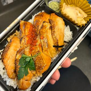 炙りノルウェー産サーモンのハラス蒲焼重(eashion エキュート品川店)