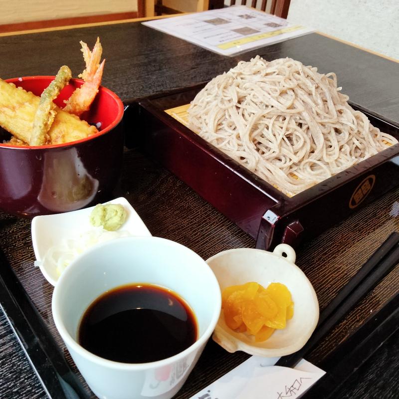 ざる蕎麦＋ミニ天重(百承蕎麦 大和 （ひゃくしょうそば やまと）)