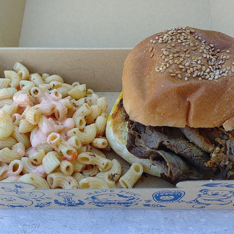 フェス限定メニュー(キャプテンカンガルー ハンバーガー)