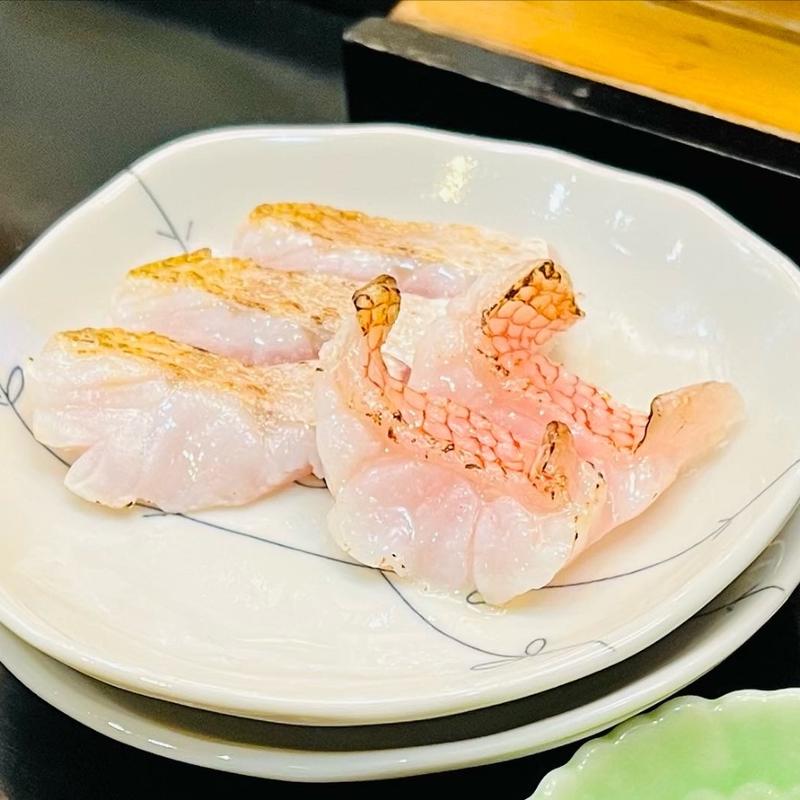 キンキとノドグロ(伊勢屋すし店)