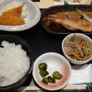 本日の煮魚定食(豊洲市場 さかな酒場 魚星 阪急大井町ガーデン店)