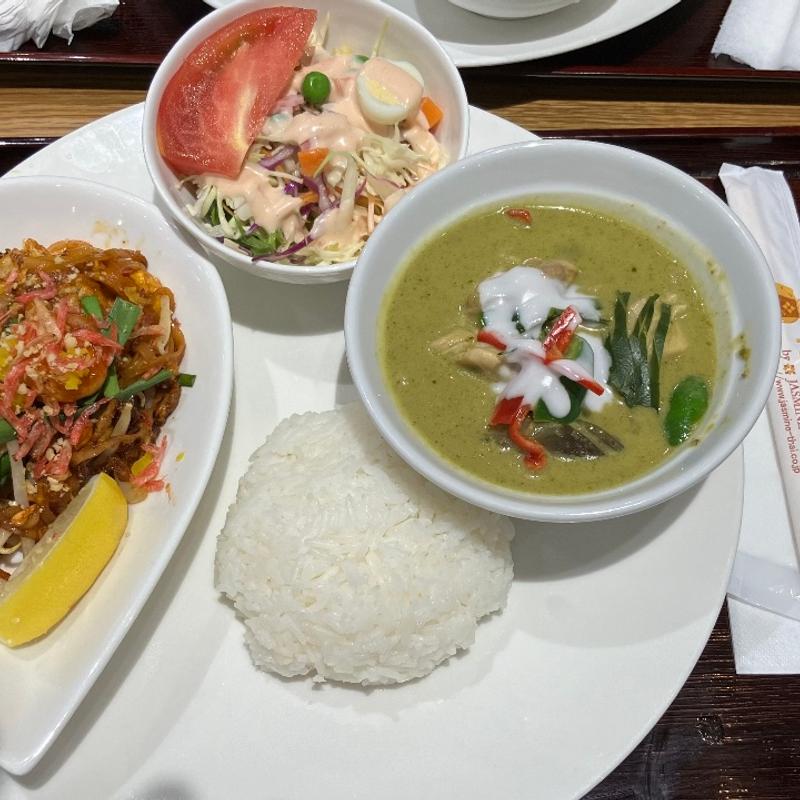 コンボランチ　パッタイ　グリーンカレー(タイ・ストリート・バイ・ジャスミンタイ)