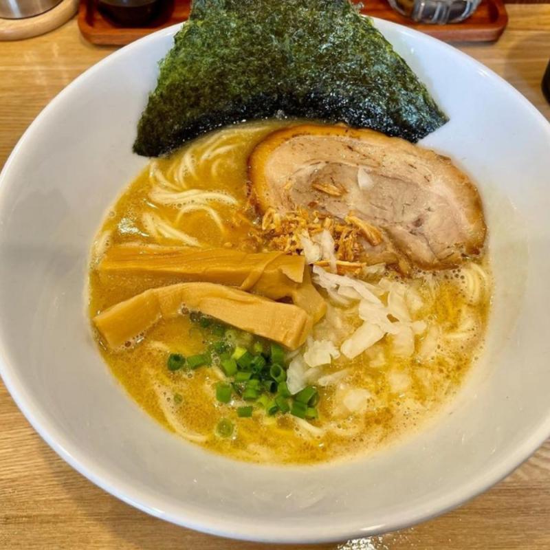 鶏白湯そば(麺屋琥珀)