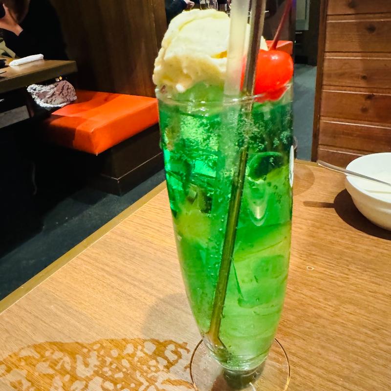 思い出のクリームソーダ(黒毛和牛焼肉 にくじろう 門前仲町店)