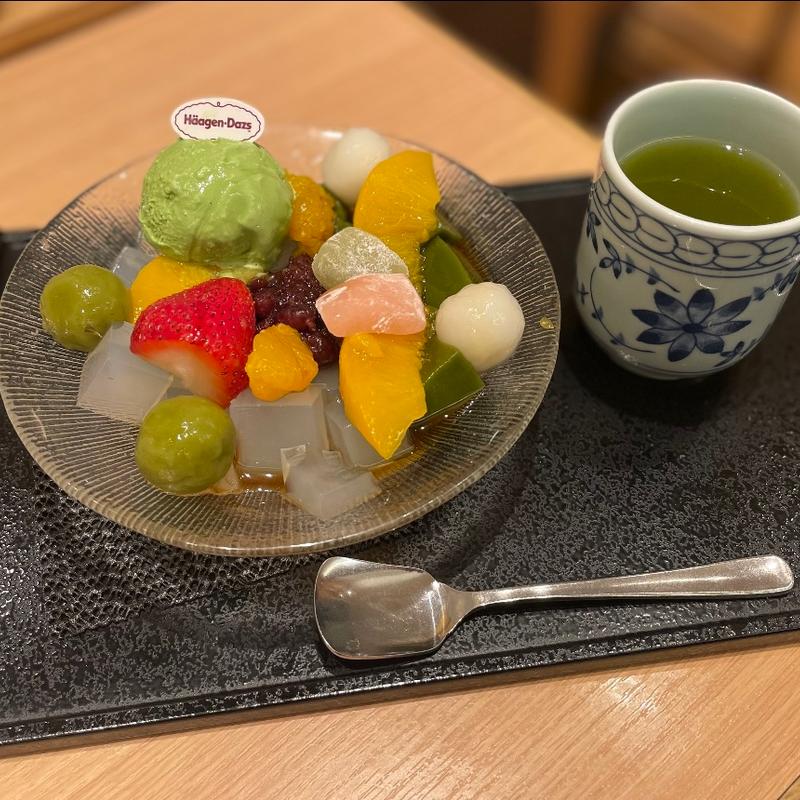 抹茶クリームあんみつ(かんみこより 阪急うめだ本店)