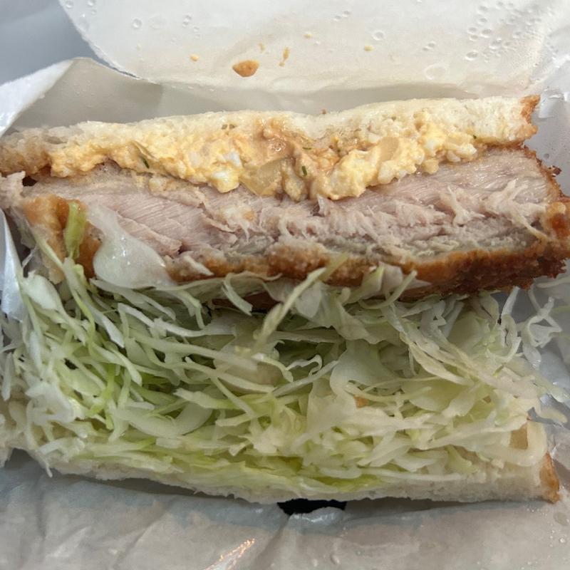 勝浦マグロカツサンド(火の食堂)