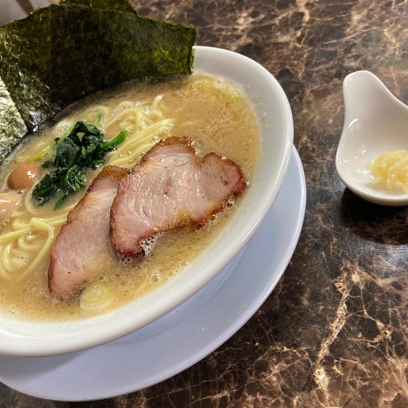 限定横浜ラーメン(自家製麺 ら～めん かり屋)