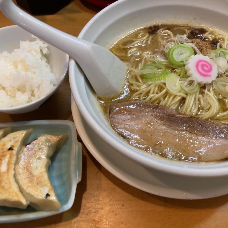 鶏白湯醤油らぁめん餃子3個(麺や しみず )