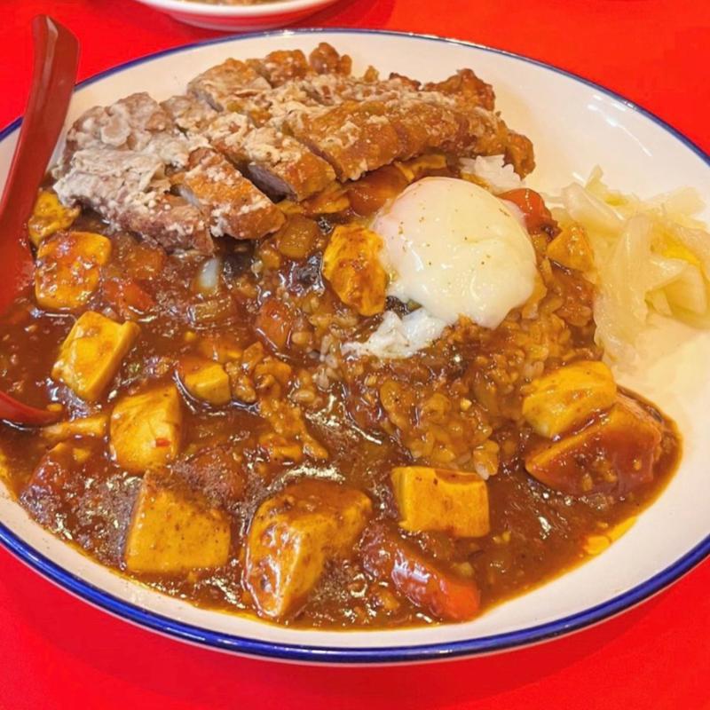 麻婆カレー飯 排骨のせ(生駒)