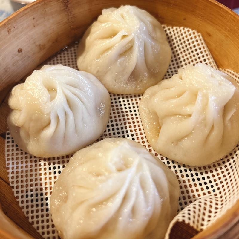 ショウロンポウ(広東飯店　美香園 （びこうえん）)