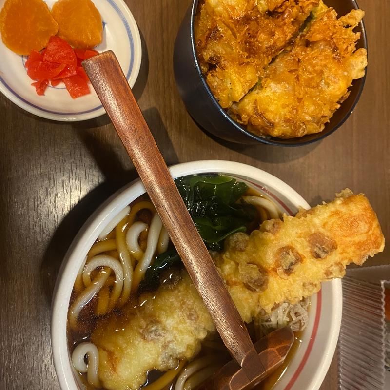 ちくわうどんとかき揚げ丼(蕎麦 はないち)