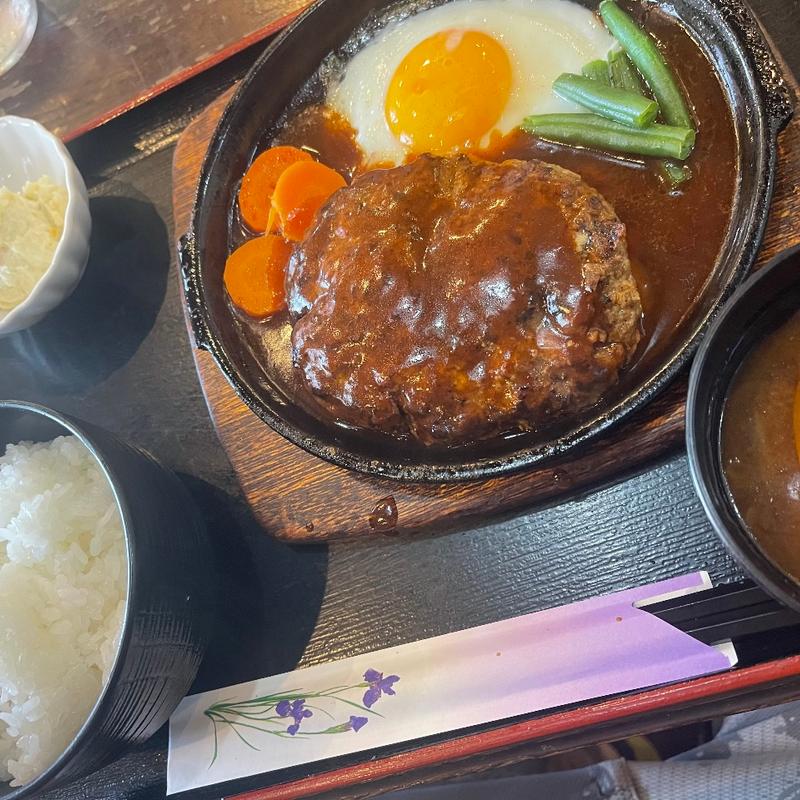 ハンバーグ定食(エスポアール )