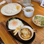 ハンバーグ定食
