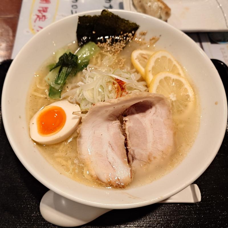 レモンラーメン(麺家 Dragon Kitchen)