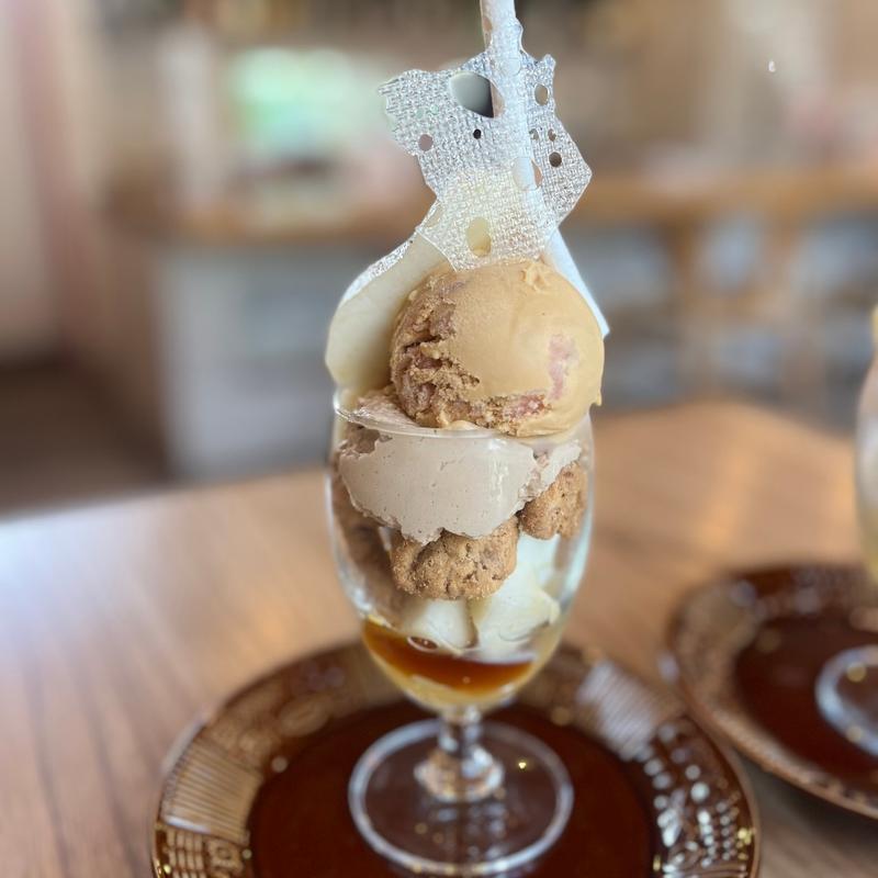 季節のデザート（ラフランスと紅茶パフェ）(カフェドミーミ（Café de mimi）)