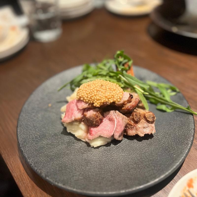 子羊のロースト(薪窯ピザとワイン SUONARE)