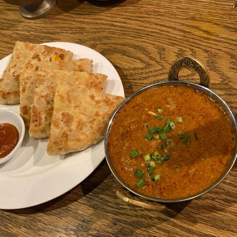 キーマカレー+卵入り薄焼きパン(ネパール民族料理 カスタマンダップ 大塚駅 （Kashthamandap）)