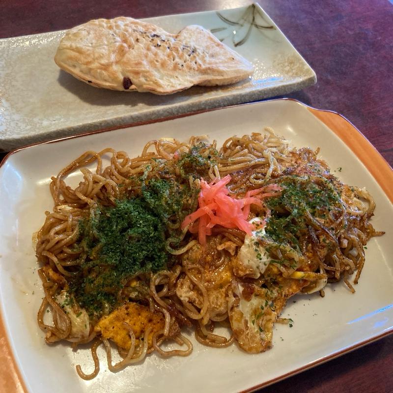 たい焼き+焼きそば(喫茶みよし)