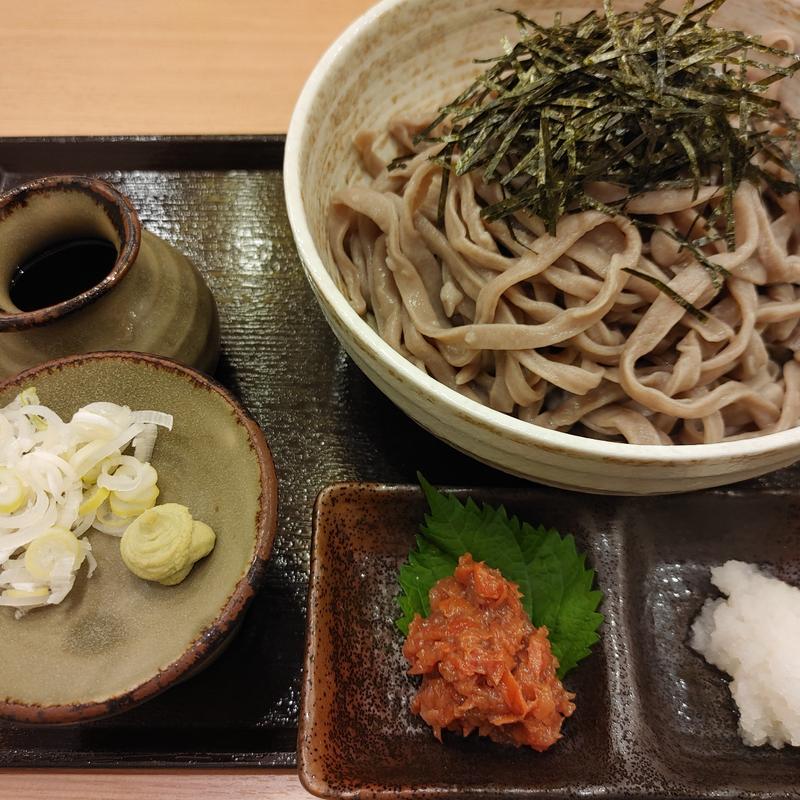 冷やし梅おろしそば＋特盛(北海道そば さくら 市川店)