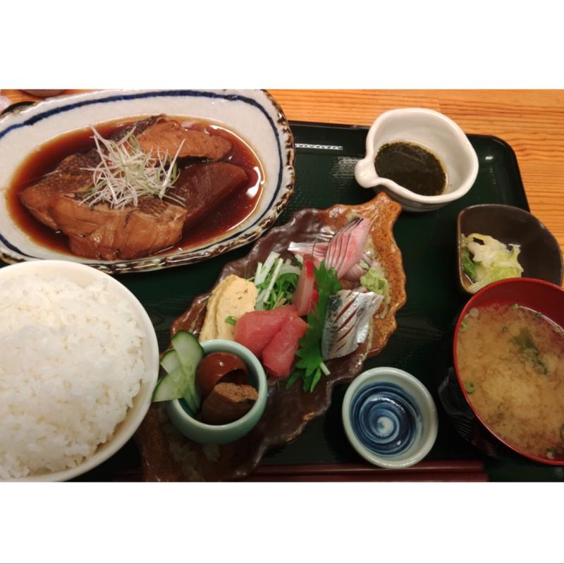 市場定食(塩竈市場食堂 （塩竈市場食堂 只野）)