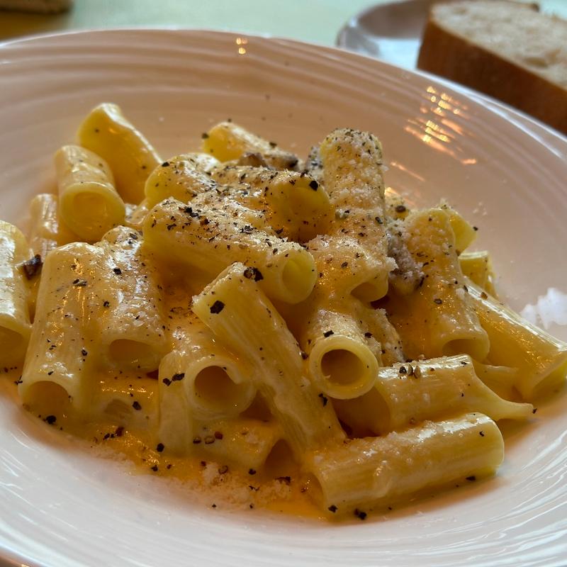 リガトーニのカルボナーラ(アンブロージャ)