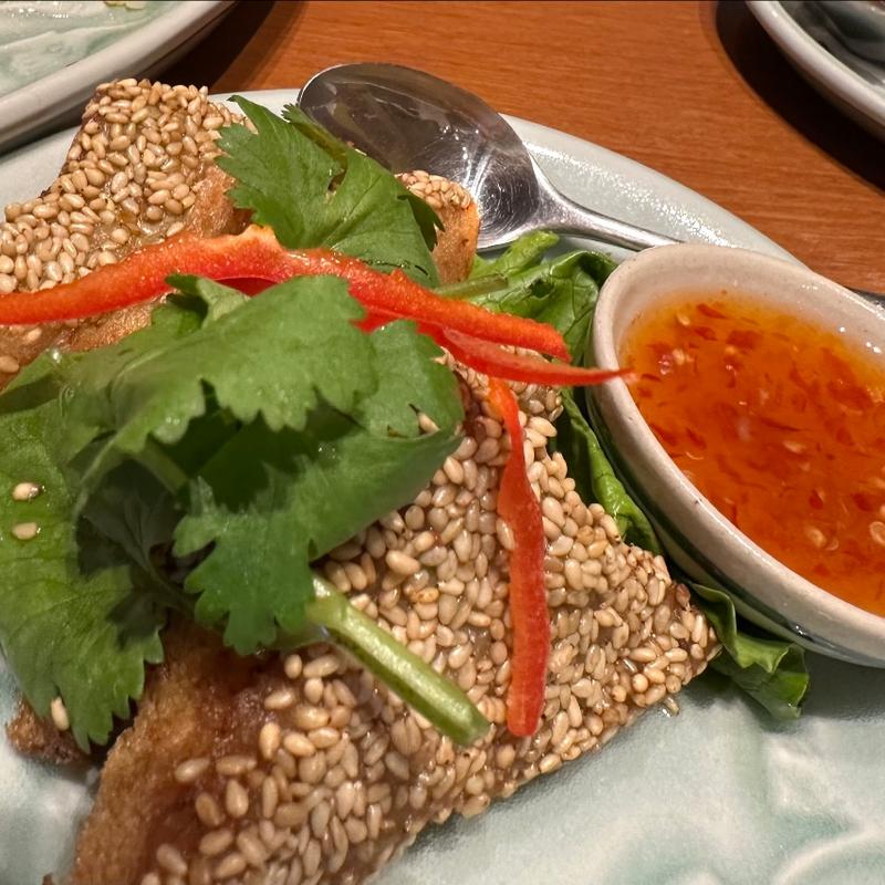 カノムパンナーム海老と豚挽肉のすり身トースト(クルン・サイアム 大井町店 )