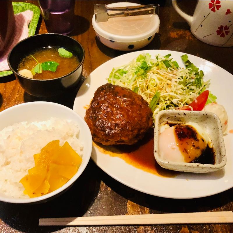 ハンバーグ(火菜屋)