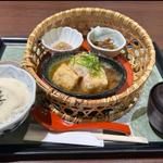 揚げ出し豆腐ととろろご飯