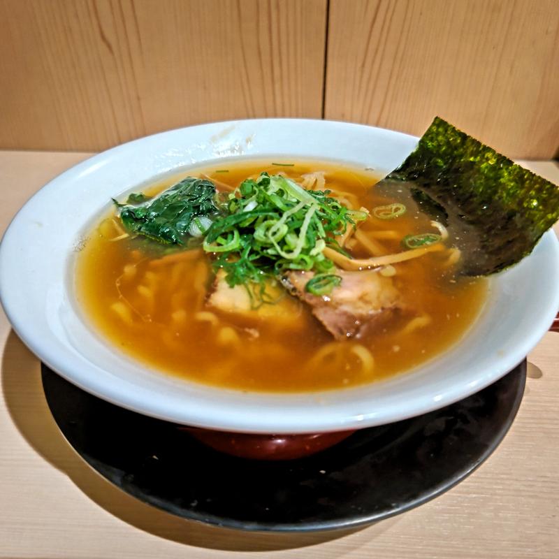 利尻昆布と煮干しの追いかつおラーメン(醤油)(すごい煮干ラーメン野毛 すし 釣りきん)